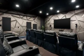 10 Seat Home theater. Office. Step-Free Entry. Seniors Welcomed. Pet Friendly! - Image 3