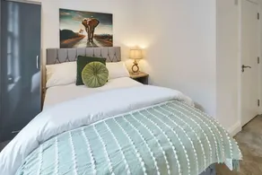 Host & Stay - Eton House - Image 5