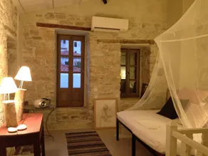 Authentic village house, Pythagorion-Hora, Samos - Image 5