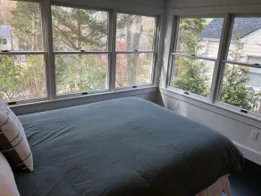 Newly Renovated 3 Bedroom Cottage by Best Bay Beach - Image 4