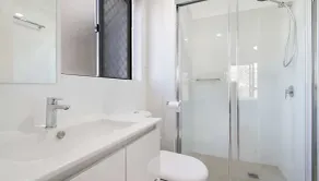 Bilinga Gardens 3 - Bilinga/ North Kirra Beachfront - Min. 3 Night Stays! - Image 3