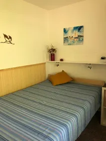 Freistehendes Ferienhaus auf 2100qm Waldgrundtück 100m vom Strand - Image 3