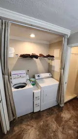 Great Location in Sulphur 1/2 Mile to I-10 Exit 20 2 Beds - Image 2