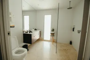 Gorgeous 5 bedroom beach house. Dog/Kid Friendly. - Image 3
