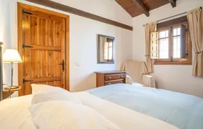 1 Bedroom Beautiful Apartment In Mondron - Image 4