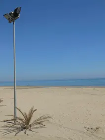 Practical and welcoming three-room apartment 50 m from the beach. - Image 4