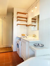 Charming house in a Provencal village 20 minutes from the beach - Image 3