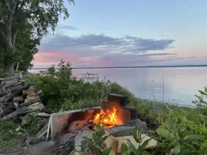 Hyggelig hytte med panoramaudsigt over søen, roligt område, perfekt til familie, få væk! - Image 2