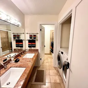 2 Bed Remodeled Deluxe Mtn. Loft Minutes from Skiing JHMR - Image 2