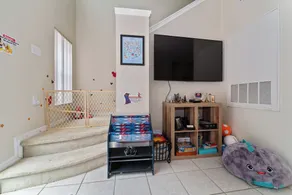 Home away from home - comfy bedsHome away from home - comfy beds - Image 4