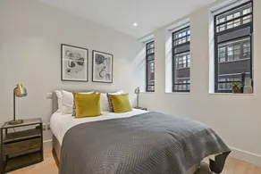 In The Heart of London 2 Bedroom Apartment - Image 5