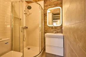 Red apartment - Image 3