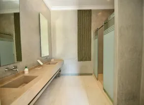 Luxury villa in the Marrakech palm grove, a 2-hectare property - Image 2