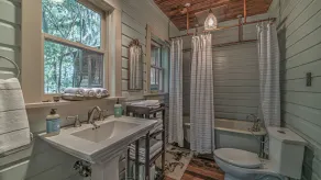 Rum Runner's Cabin w/ docks, pool, & private firepit on Emma's Driftwood Farm - Image 3