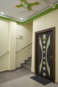 Hotel Shivoham Near Krishna Janmabhoomi Mathura - Image 4