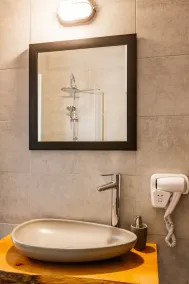 Djumba Hotel & Cafe - Image 4