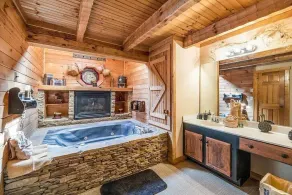 Cozy Cabin Near Town! *Hot Tub! Views! Jacuzzi! - Image 3
