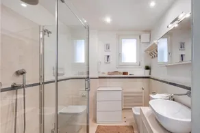 Villa Portorosa with large garden and private heated pool - Image 3