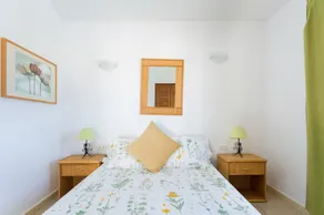 LUXUS SONNIGE VILLA MIT ATEMBERAUBENDEM BLICK, KOSTENLOSEM WIFI UND HEIZBAREM PRIVATEN POOL - Image 5