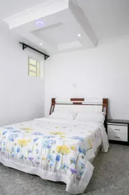 Unwind and have a breath of fresh air at our remarkable cozy  home19km from JKIA - Image 4