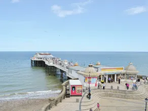 4 chambres à coucher à Cromer - Image 4
