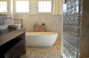 NUOVO a Gordes, villa contemporanea con vista mozzafiato sul Luberon - Image 4