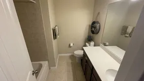 Entire Home, 2,000 sq ft with Outdoor Hot Tub, 15 min North of Austin, TX - Image 4