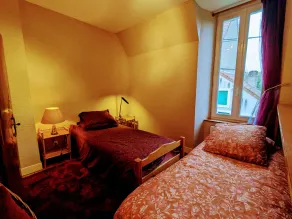 Cozy Cottage in Quiet Village with Nearby River- Access, Terrace, & Private Parking - Image 5