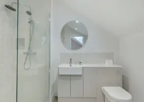 2 bedroom accommodation in Orby - Image 3
