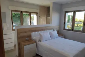 surf house thrown - Image 5