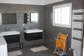 Wunderschöne, vom Architekten entworfene Villa für einen ruhigen Urlaub am Meer ... - Image 2