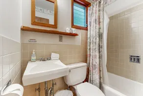 Cozy hotel-style suite right on the water, shared patio, free WiFi - Image 2