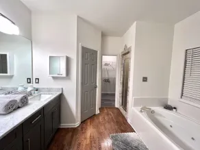 4 BR home quiet and peaceful - Image 2
