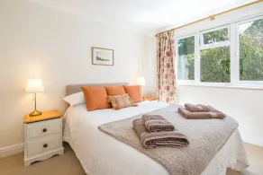 Ty-Gwartheg, Holiday Cottage Trefin, Sleeps 4, 2 bedrooms,  bathrooms - Image 5