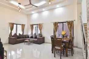 Sapphire Villa Luxury stay with 3 bedroom and rooftop sky Lounge - Image 4