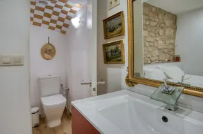 Apartamento \"Old Side Girona one\" con balcón, Wi-Fi y aire acondicionado - Image 2