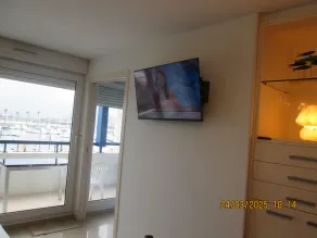 SUPER T2 CLIM,VUE PORT,PARKING,PLAGEà50m,PISCINE,WIFI,ESPAGNE(navette maritime). - Image 2