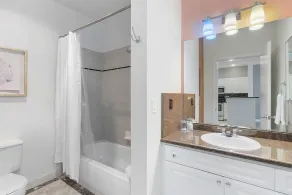 Cozy Belltown Condo with amazing Elliott Bay Views - Image 3