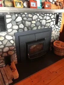 Lake Front House ~ Fire pit ~ Kanoer / kajakker ~ Stort dæk ~ Aflukket strand - Image 2