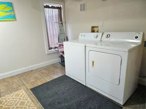 Shore Beats Work! (2040 Sq ft) - Image 2