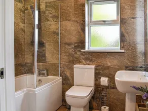 4 bedroom accommodation in Carlisle - Image 3