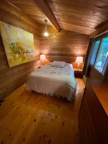 Rare Find: Private Cottage on 500 ft of Clear Waterfront — Book Your Escape - Image 2