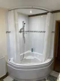 Former rustic bakery, four bedrooms, with pool in idyllic village - Image 2