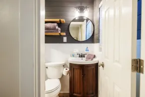 Family and pet friendly home w/fire pit and only 5 min from beach access  - Image 3