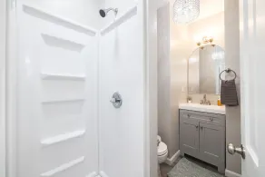 1 Block to Allianz Field • Sleeps 8+ • Patio & Parking - Image 2