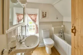 Host & Stay - Wistermead Cottage - Image 4
