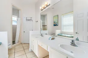 Heated Pool, 4 BR,  Island Blessing, Beach Chairs, Short Walk to Beach - Image 2