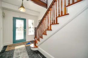 Large Home with indoor pool Close to Casino, Lakes, and Mountains - Image 2