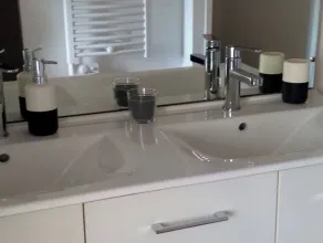 Maison de Maître de 300 m2 Avec Piscine - Image 3