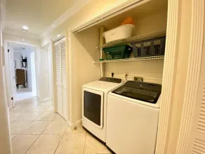 Tropical Oasis home w Community Pool great area - Image 2